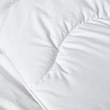 The Fine Bedding Company Allergy Defence 10.5 Tog Duvet Image