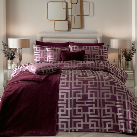 Soiree Bardon Damson Jacquard Duvet Cover Set primary image