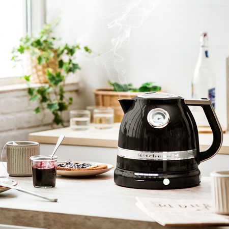 KitchenAid Black Kettle primary image