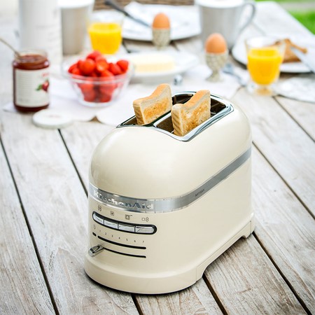 KitchenAid 2 Slot Cream Toaster primary image