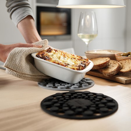 Joseph Joseph Spot On Set of 2 Silicone Trivets primary image