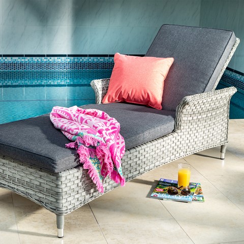 Heritage Reclining Sunlounger