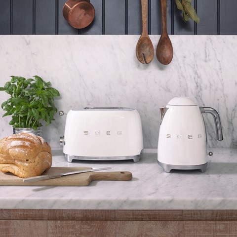 Smeg White Kettle