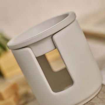 Modern Classics White Ceramic Wax Melter Image
