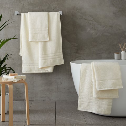 Catherine Lansfield Cream Zero Twist Towel