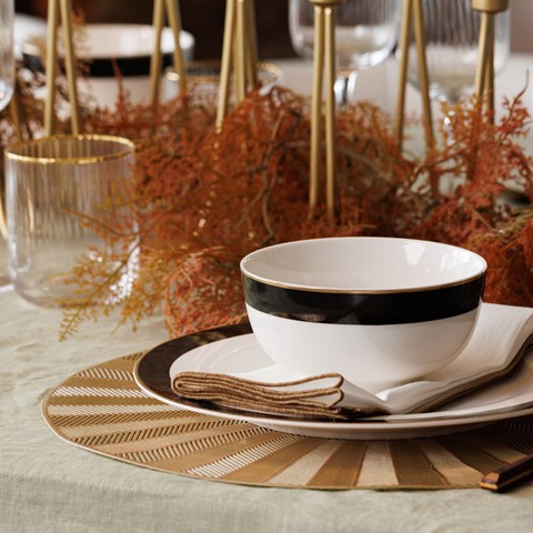 Mikasa Set of 4 Round Gold Placemats
