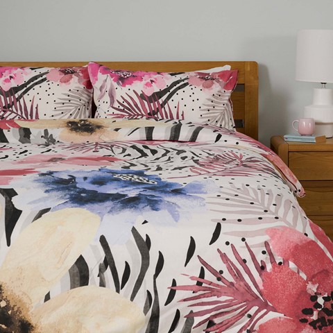 Deyongs Pink Floral Whisper Duvet Set
