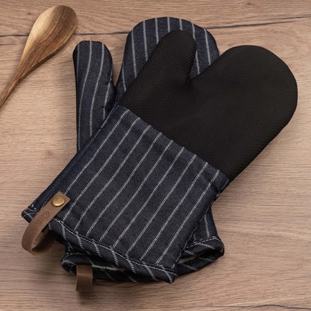 Cuisinart Set of 2 Denim Pin Stripe Oven Mitt primary image