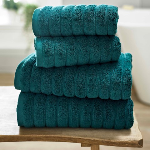 Ribbleton Dark Green Towel