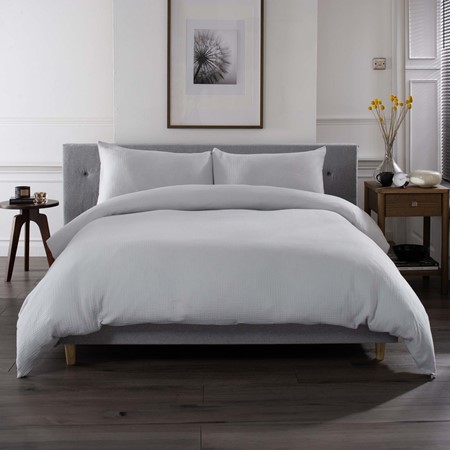 The Lyndon Company St Quentin Grey Duvet Set image
