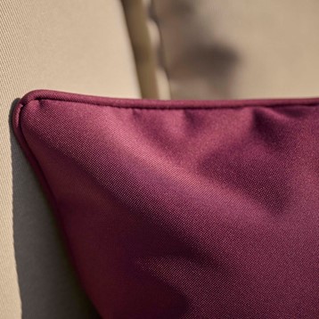 Berry Outdoor B-Cushion Image