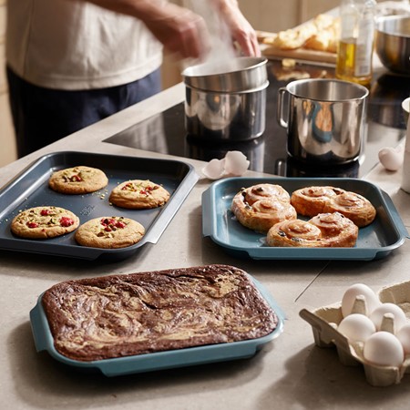 Joseph Joseph Nest Shallow Set of 3 Trays primary image