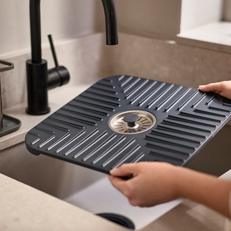 Joseph Joseph Small Sink Shield Protector primary image