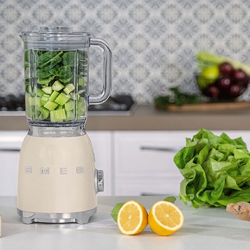 Smeg Cream 50s Style Blender Image