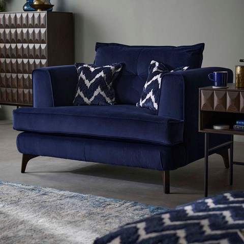 Faith Snuggler Chair
