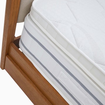 Serene Poster Bed Frame Image