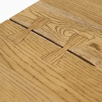 Syver Dining Table Image